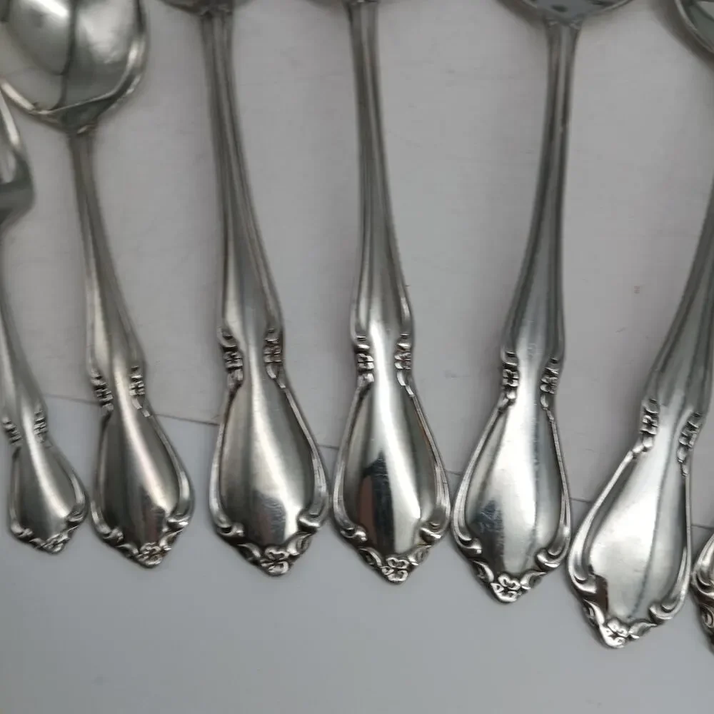 10 Serving CHATEAU by ONEIDACRAFT DELUXE Stainless Spoons Pie Ladle Slotted